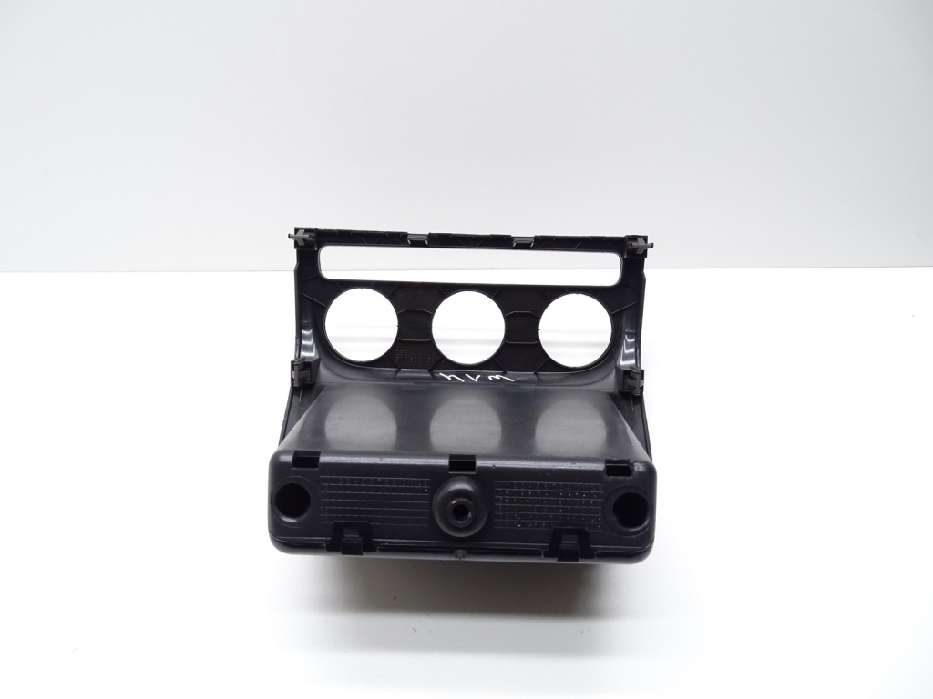 фото №6, Бардачок рамка туннель панели средний vw tiguan 5n golf v 5m0819422