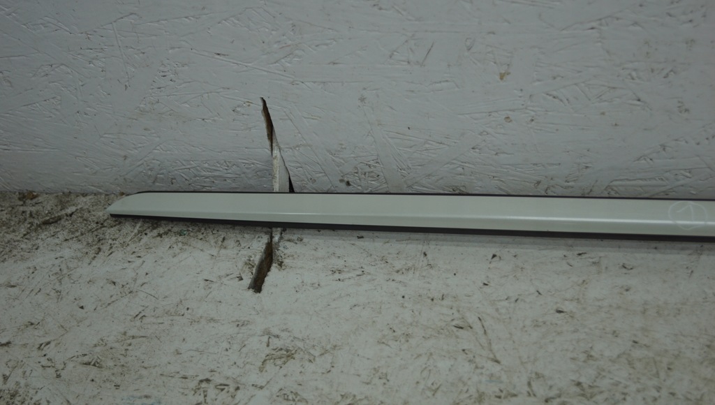 фото №5, Молдинг стекло левая peugeot 3008 i белый перламутр