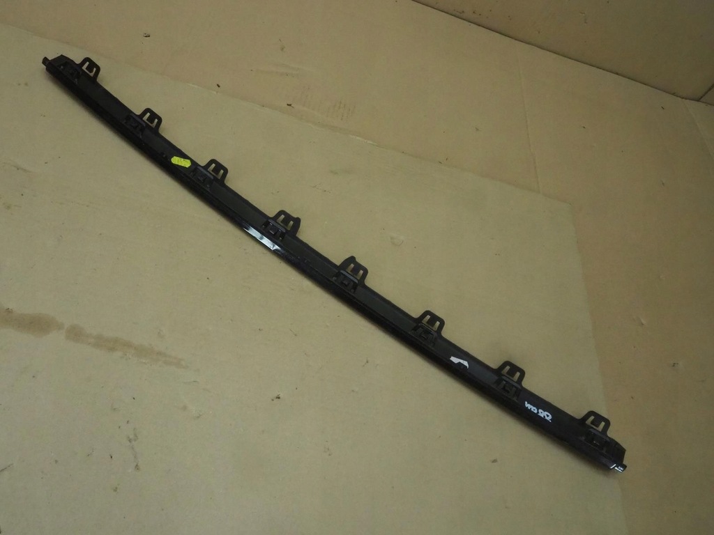 фото №16, Audi q2 81a 16- молдинг средняя бампера задняя 81a807578