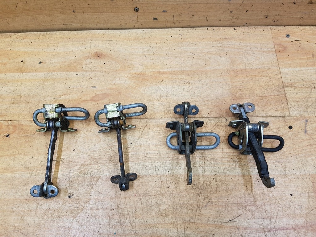 фото №1, Ограничитель дверь задняя fiat stilo