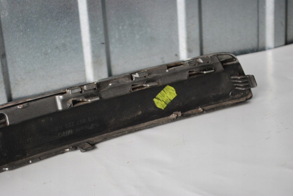 фото №14, Молдинг бампера левый перед a8 d3 ly7w 4e0807223ab