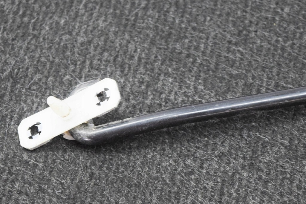 фото №5, Mitsubishi l200 triton kj двигун капот капот ремінь утримуючий 2017