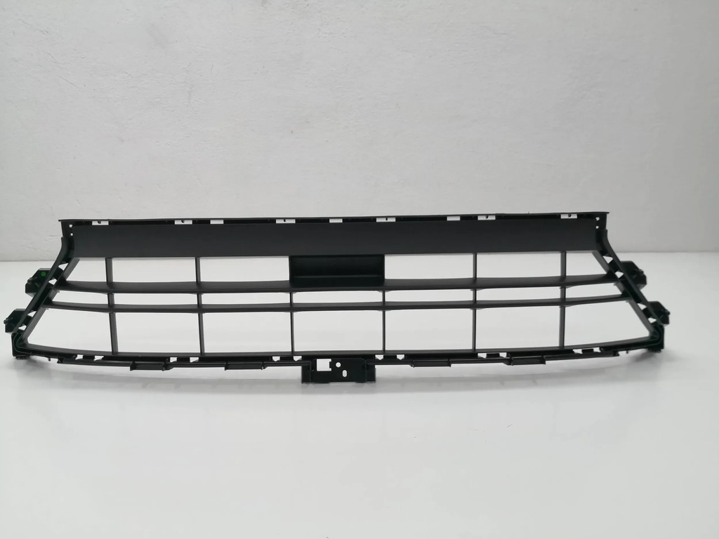 фото №9, Porsche panamera turbo 971 решётка бампера средняя