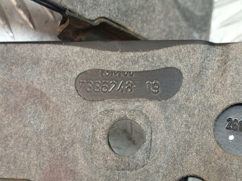 фото №7, Bmw i3 i01 засов замка задняя левый правый комплект 7335247 7335248