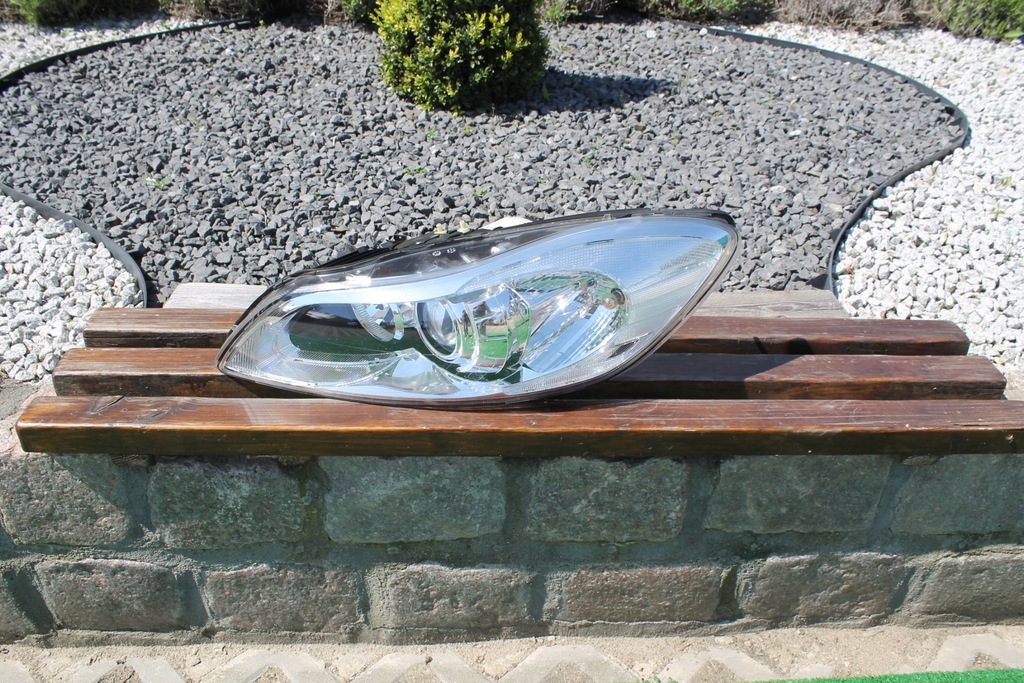 фото №1, Volvo c30 lift лампа левый перед ксенон oryg , eu