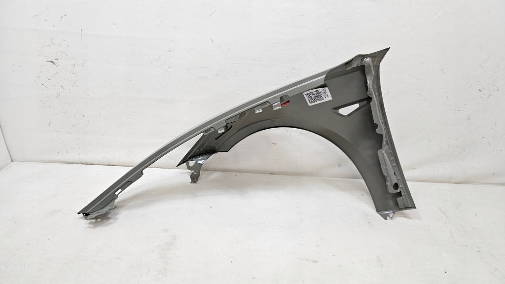 Крило перед передній правий tesla model 3 новий оригінал Зі Шроту
