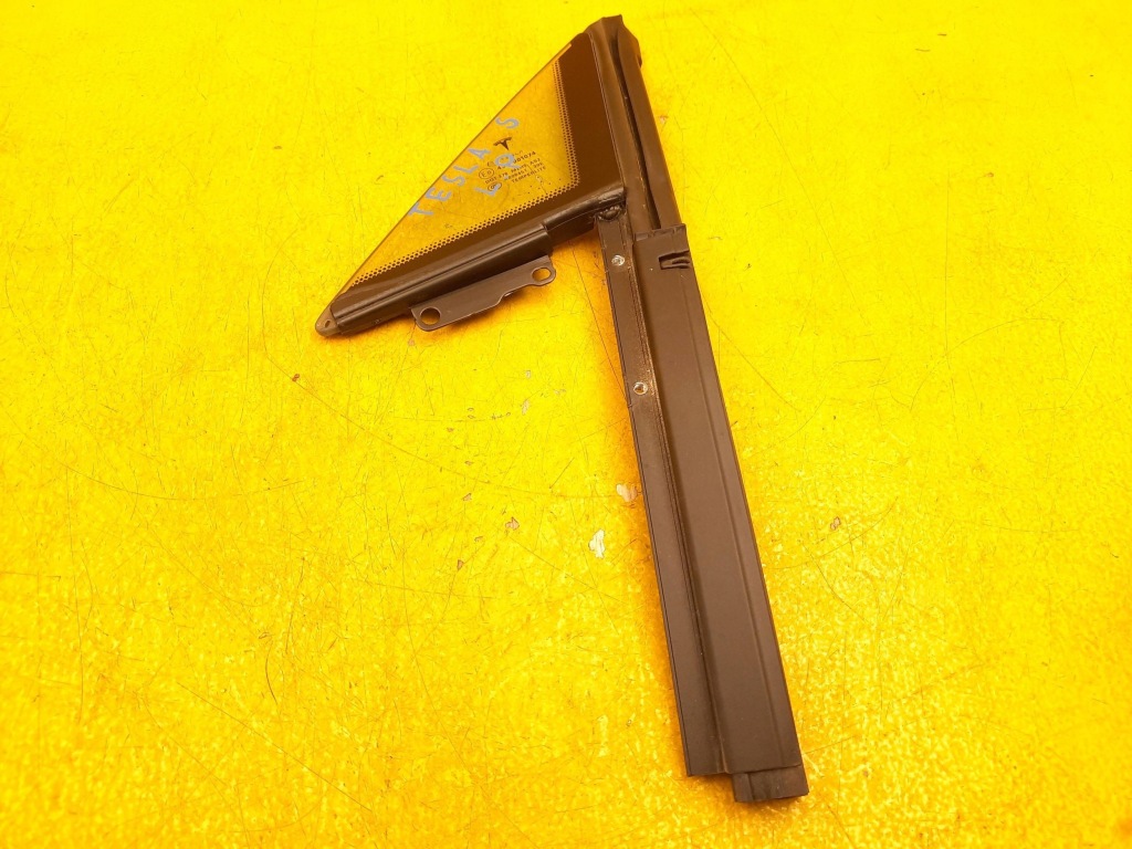 фото №4, Tesla model s стекло треугольное дверь левый перед