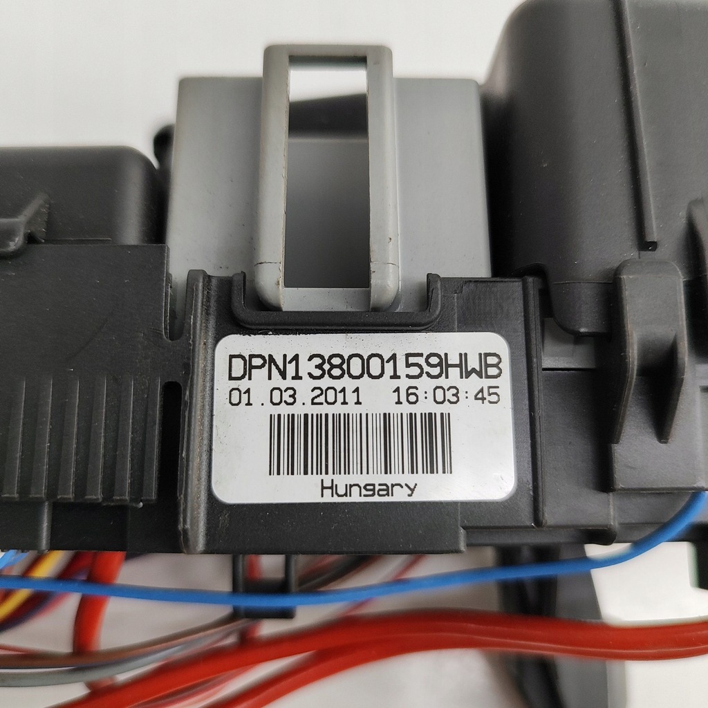 фото №9, Volvo v70 2011 коробка предохранителей / комплект