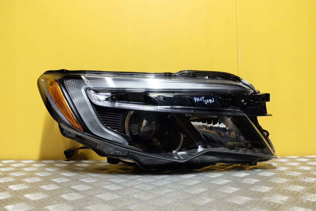 фото №1, Honda pilot ridgeline 2015- фара лампа led права 7 pin usa