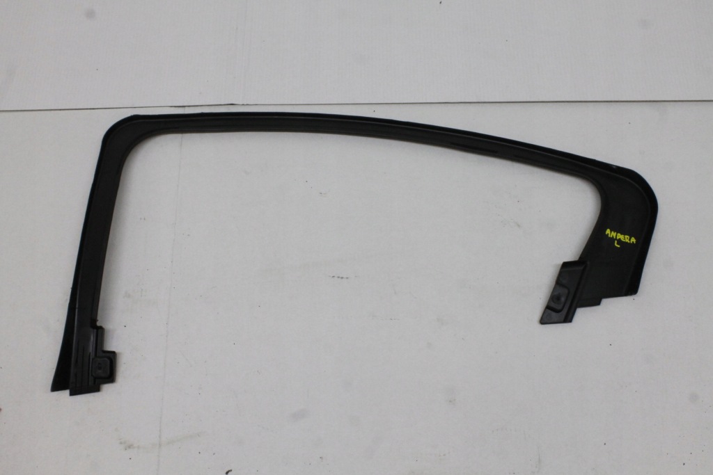 Купити Opel ampera volt 11r- рамка рама молдинг скло двері лівий задня 802579867