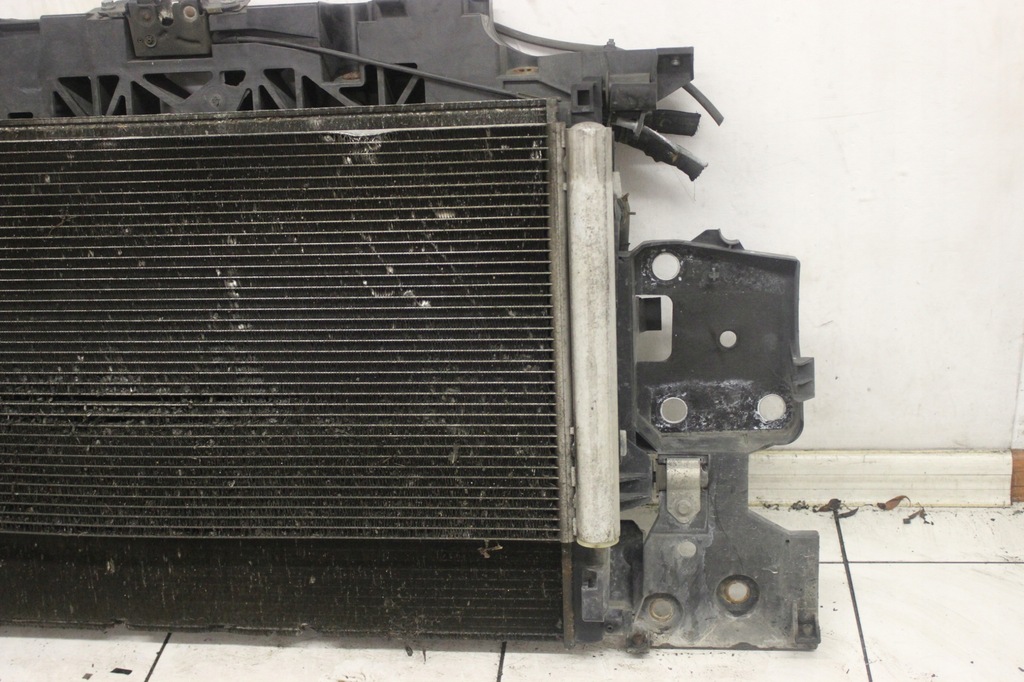 фото №4, Pas передній радіатор renault scenic iii 1.6 b