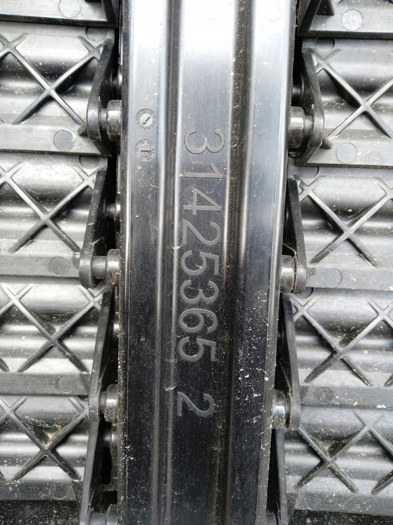 фото №10, Впуск шторка жалюзи volvo xc60 ii 31425365