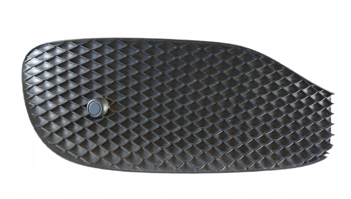 фото №1, Решётка бампера перед левая mercedes w213 c238