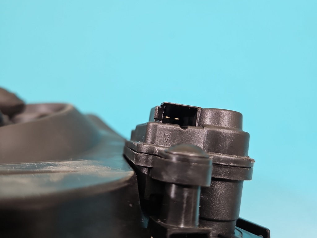 фото №9, Кришка заливної пального seat ibiza v kj 6f червоний ls3h