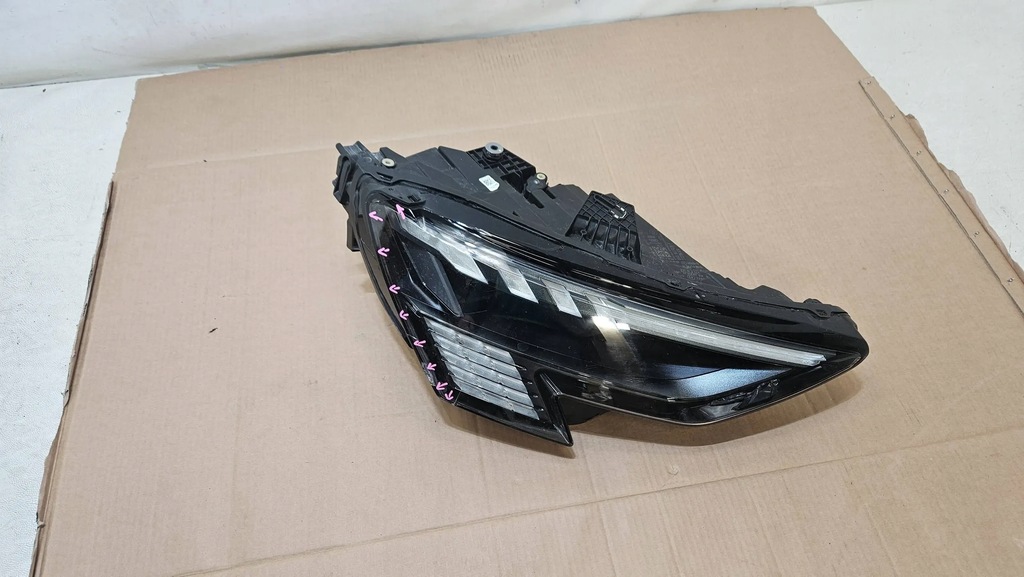 фото №9, Лампа перед передня права audi a3 s3 martix 8y0941036f