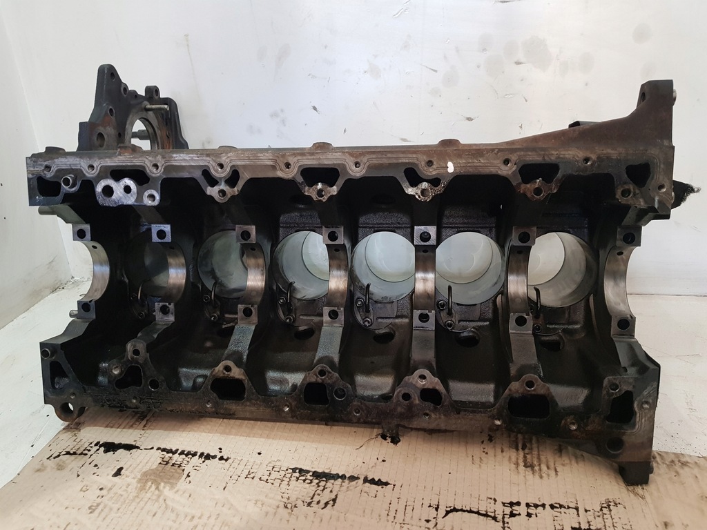 фото №14, Блок двигателя 256d1 bmw e39 2.5d m57d25