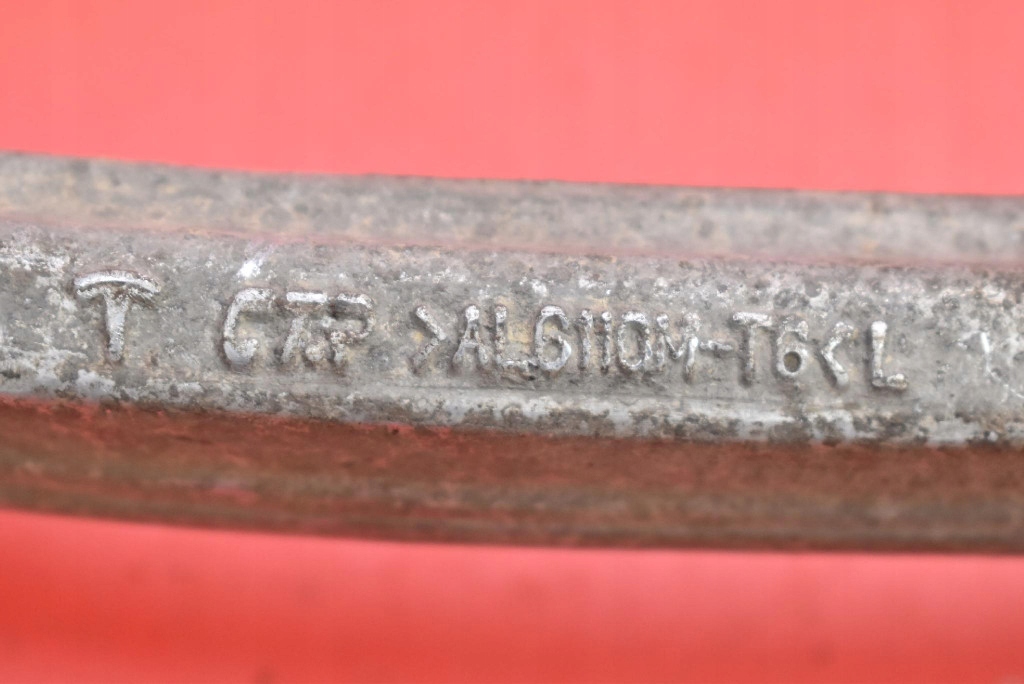 фото №11, Важіль лівий перед нижній p1041570-00-b tesla model s performance lift 16-21