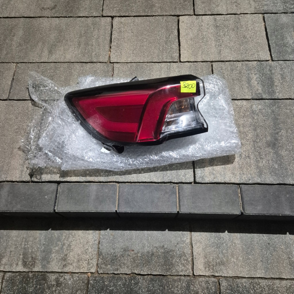 Купить Лампа заднего вида задний  сторона левая ford kuga iii cx482bsllh giełda оригинал