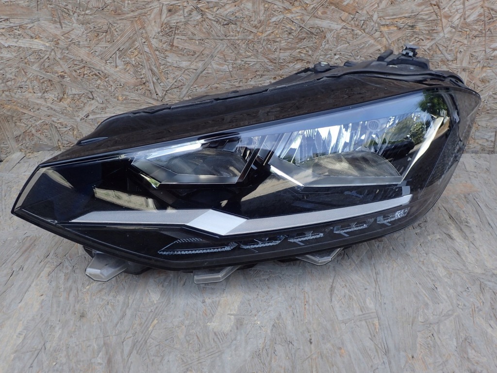 фото №1, Лампа левая левый led vw golf sportsvan lift 2017-