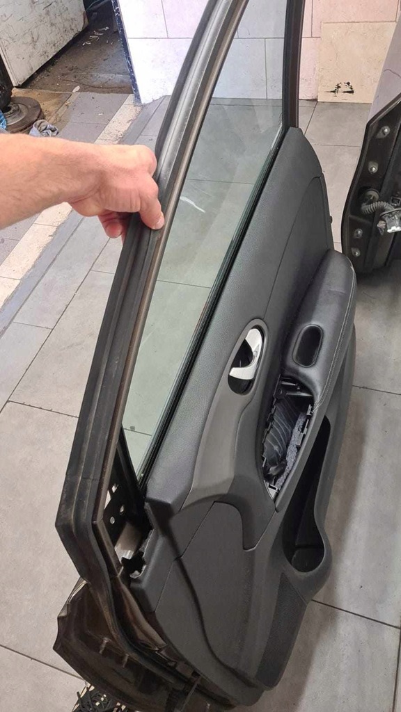 фото №7, Дверь правый перед правый задняя nissan pulsar 2017r.