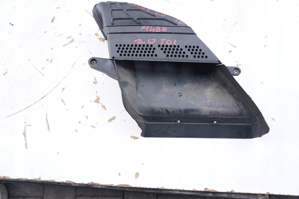 фото №1, Повітрозабірник повітря audi a4 b8 2.0 tdi