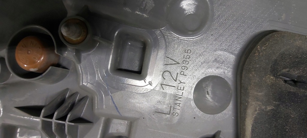 фото №6, Лампа левая задняя задняя toyota prius plus + 2012-2014r