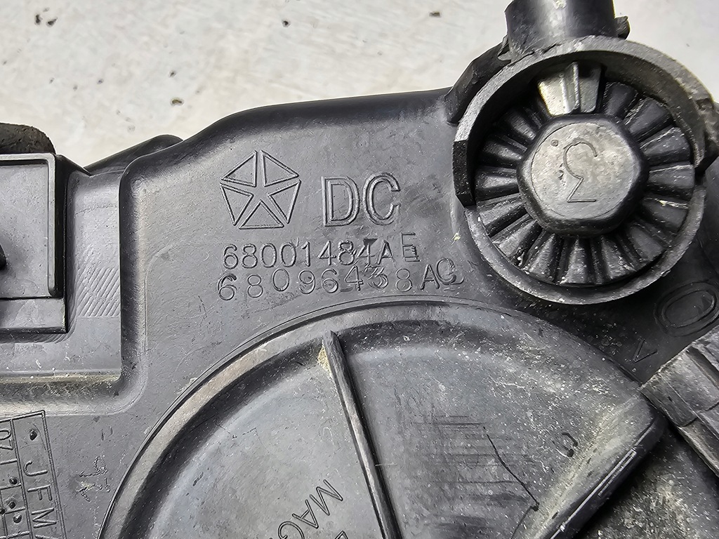 фото №14, Dodge ram 1500 13-18 лампа передняя правая 68270496ae usa