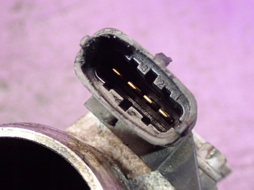 фото №5, Opel zafira a i 99-03 2.2 d 125km дроссельная заслонка 0822680 4 pin