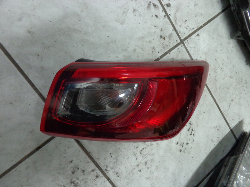 фото №1, Mazda cx3 лампа права задня оригінал idealna