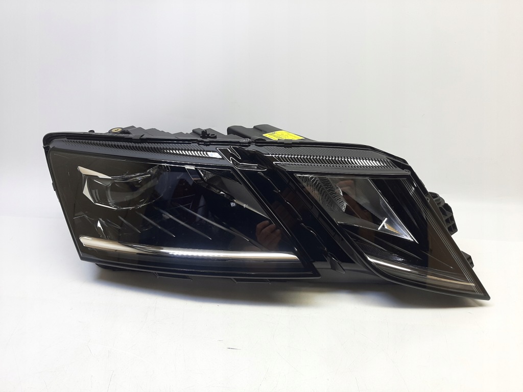 Купити Skoda octavia 3 18+ праві фара led 5e1941016d