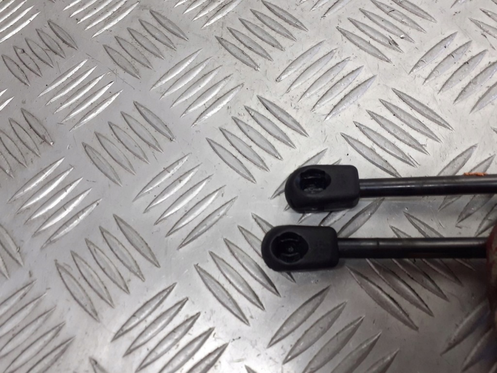 фото №4, Амортизатори кришки задня fiat punto ii