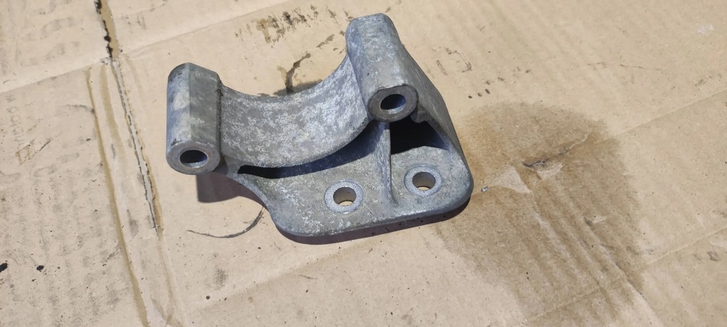 фото №1, Mercedes кронштейн кронштейн