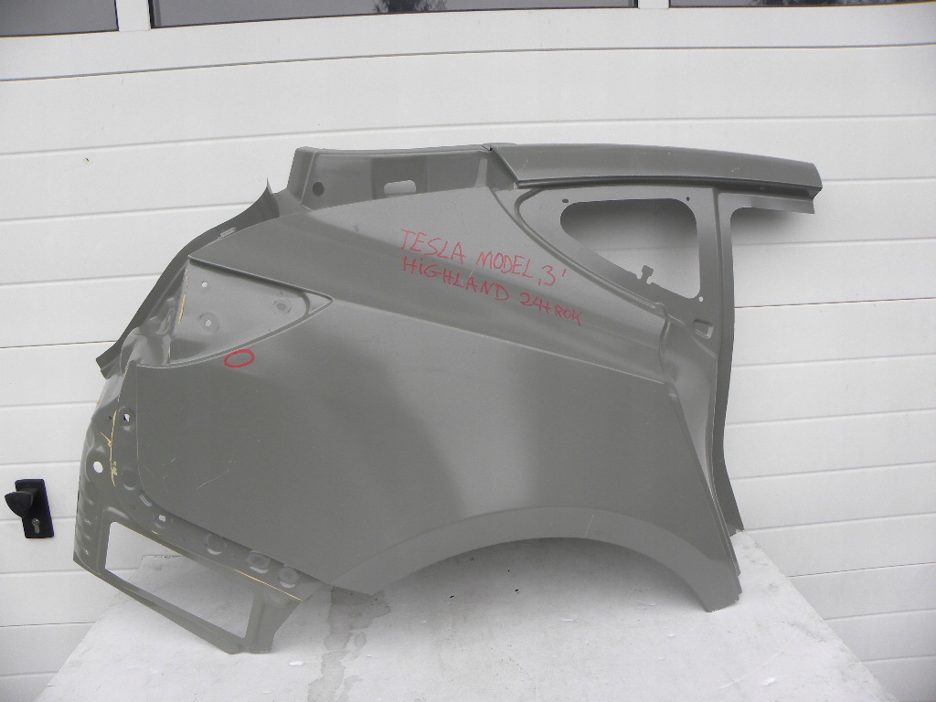 Купить Tesla model 3 3 highland крыло  задний правая сторона 2024 год