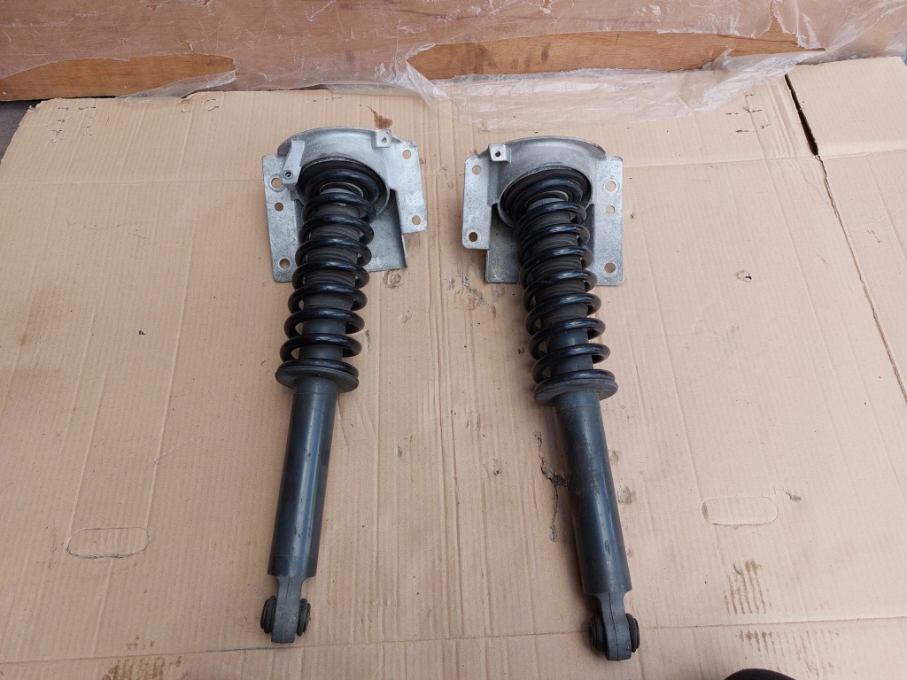 фото №1, Амортизатор левый правый задняя aston martin vantage 17r