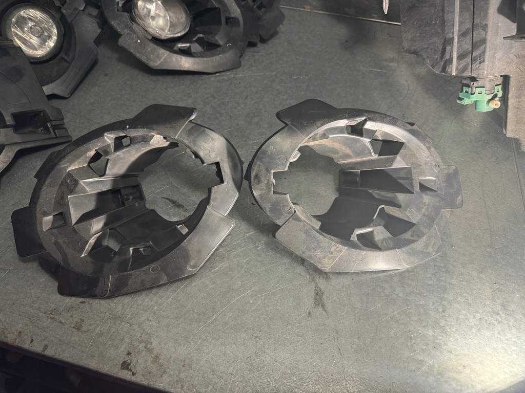 фото №10, Renault master iii iv opel movano b c противотуманная фара правый оригинал 8200002470