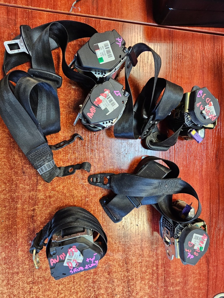 фото №1, Pas ремені безпеки перед задня audi a8 d3 04'