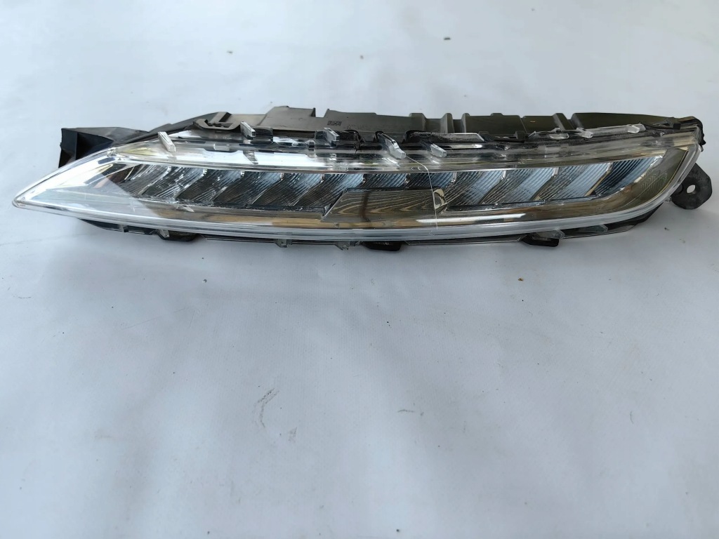 фото №1, Citroen c4 picasso ii- led движение dziennej drl левый