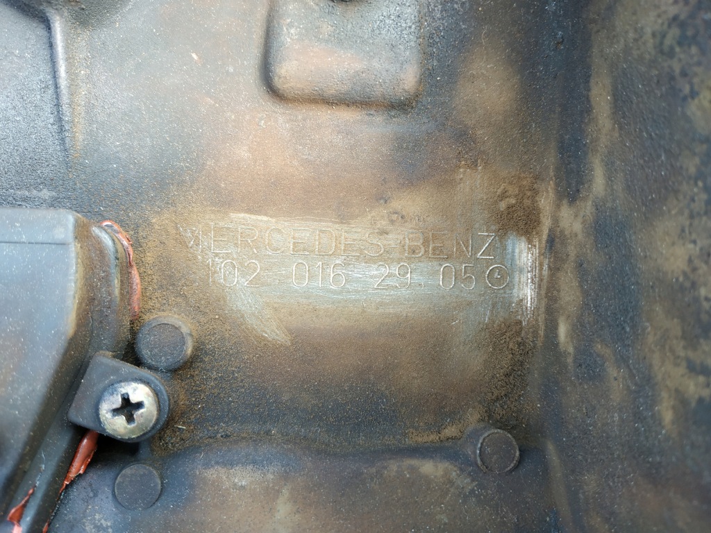 Купити Кришка клапанів mercedes 124 w124 2.0 2.3 бензин m102 1020162905