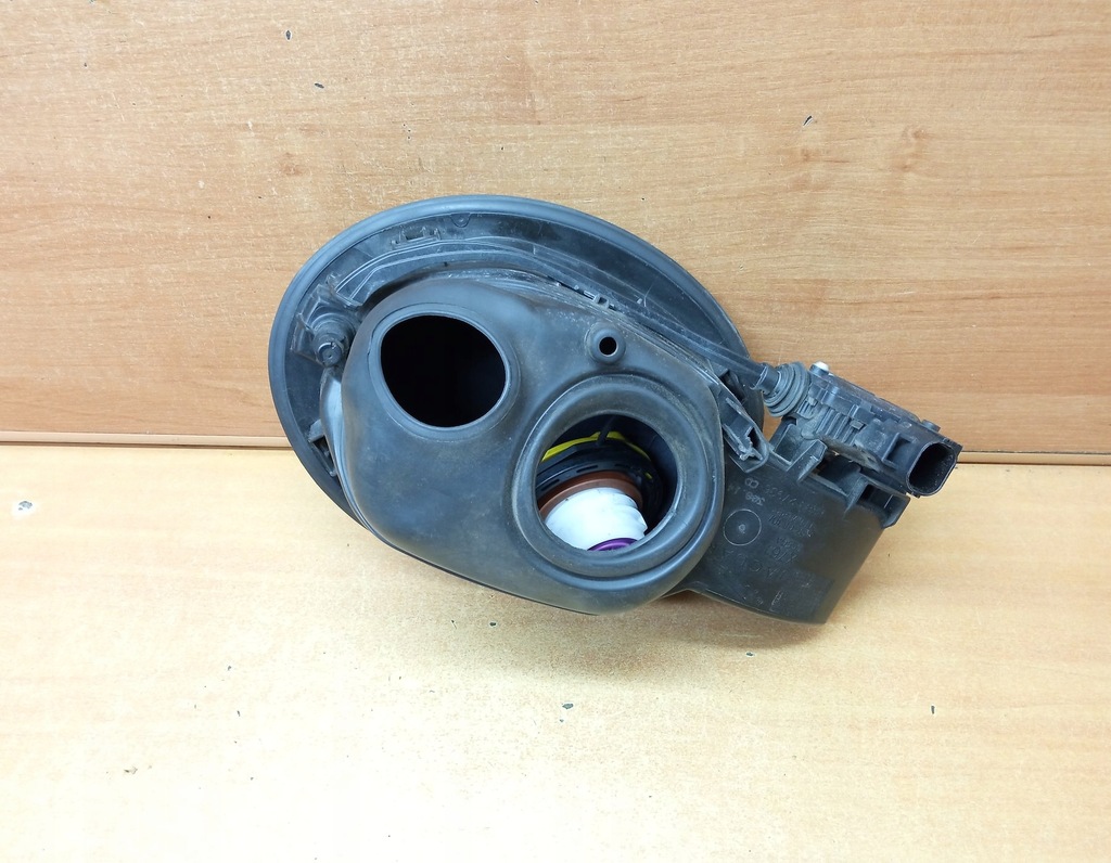 фото №5, Крышка заливной топлива бака jaguar f-pace x761 lkh