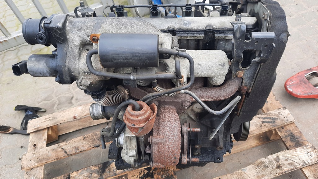 фото №8, Двигатель f9k насос форсунки турбина volvo s40 1.9 dci 115km