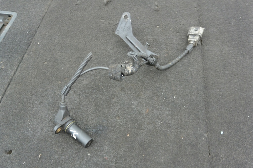 фото №1, Vw t5 датчик положение вала 2.5 tdi