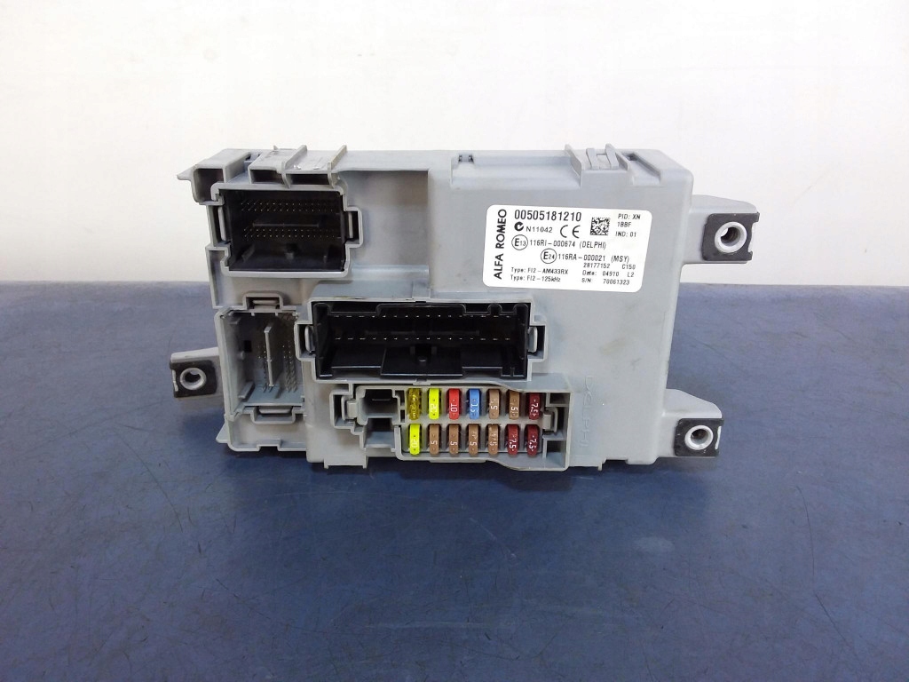 Купить Alfa romeo mito коробка предохранителей 505181210