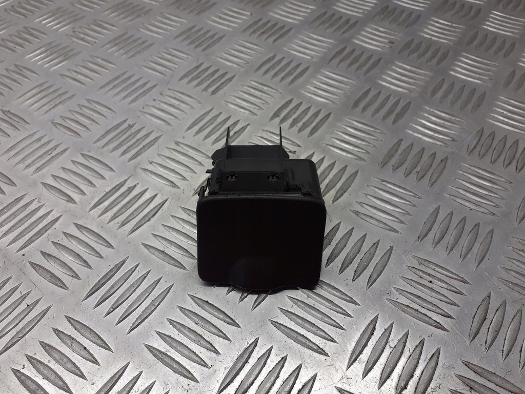 фото №1, Бардачок бардачок volvo v40 30867196