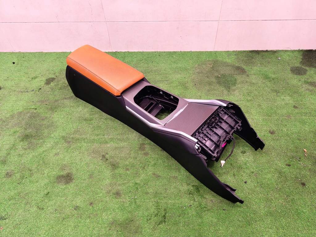 фото №10, Bmw 4 g22 середина обивка сиденья туннель заднее сиденье обшивки m-pakiet