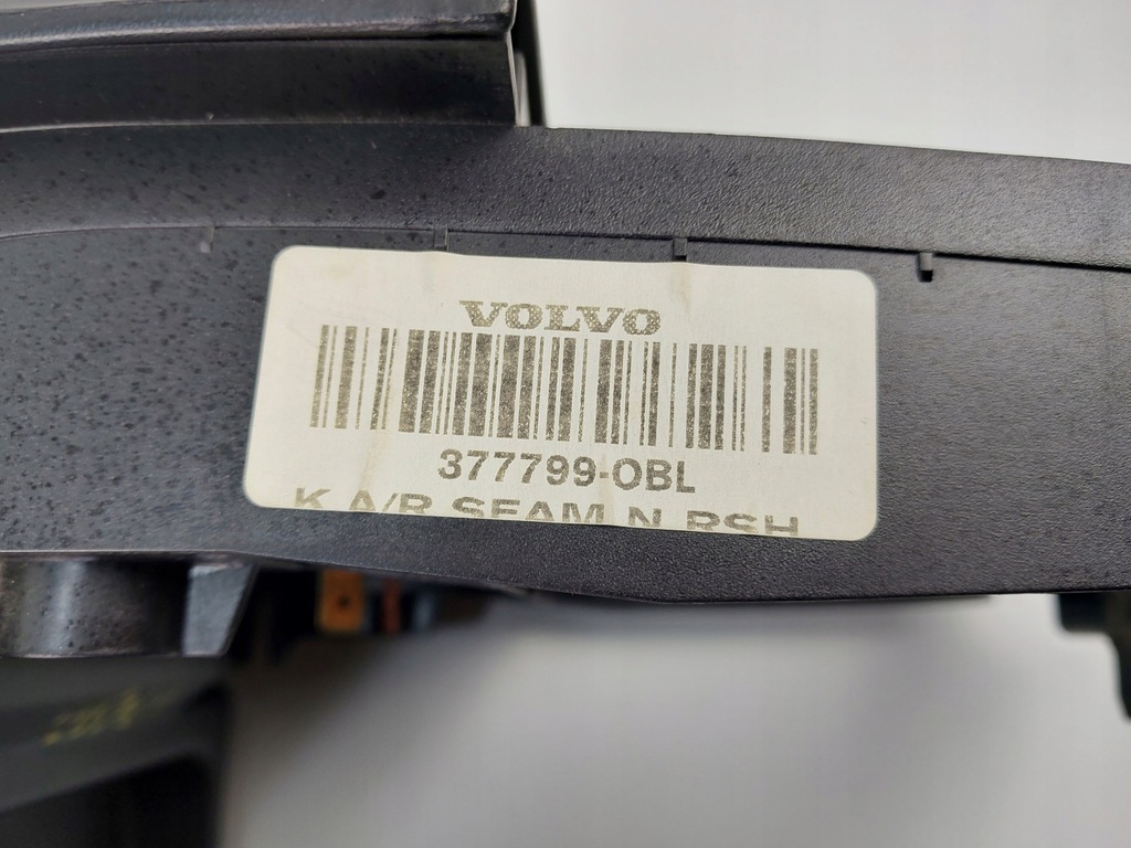 фото №7, Подлокотник средний кожа 377799 volvo v70 iii xc70 ii s80 ii
