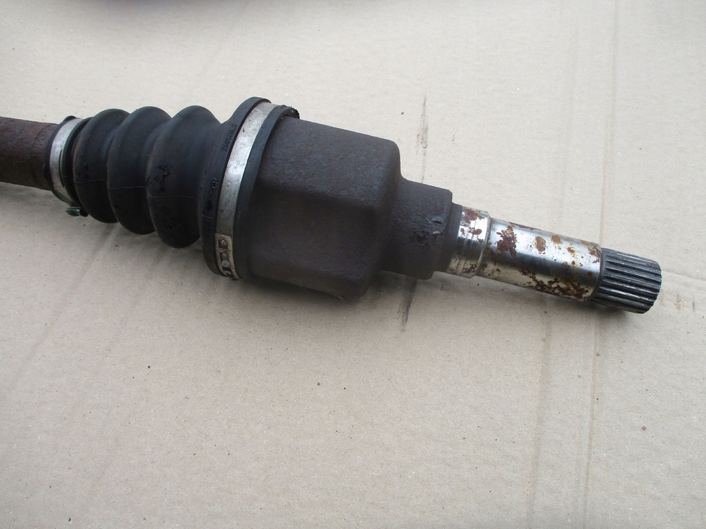 фото №5, Приводной вал правая 9647106880 peugeot 1007 1.4