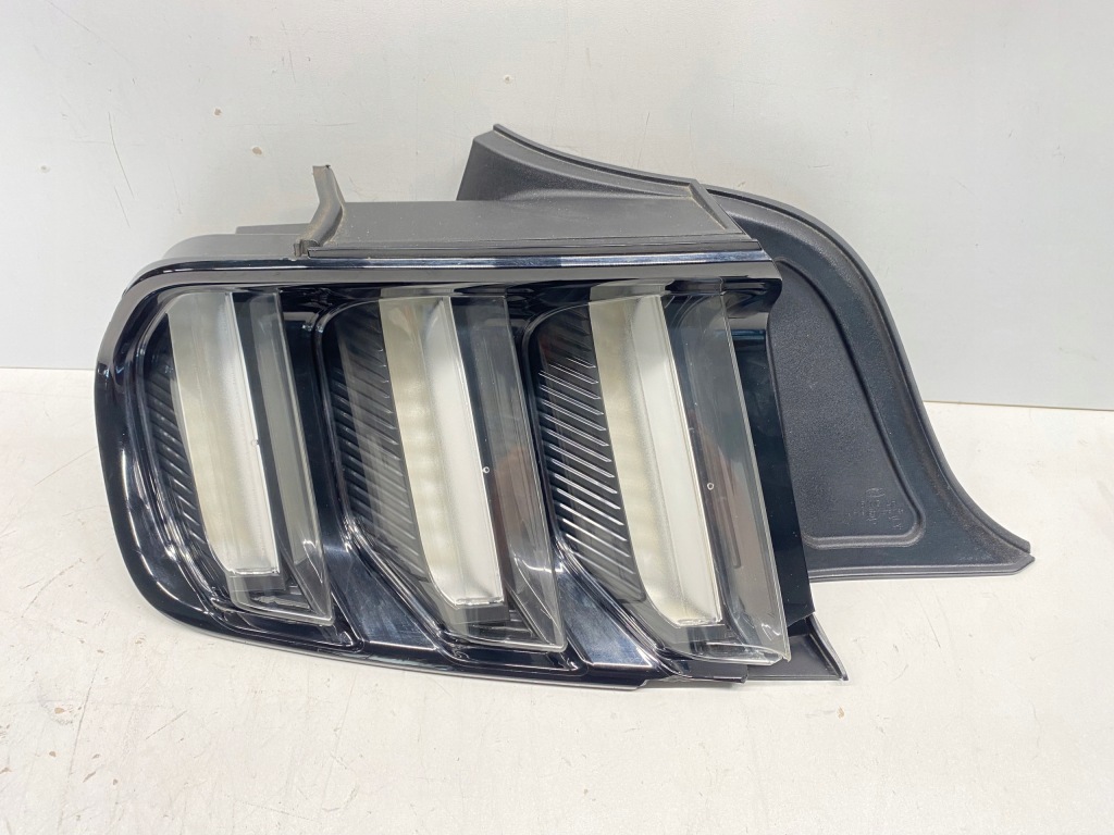 Фара задній задня ліва led ford mustang 6 vi mk6 європа 2015-2019 Доставка