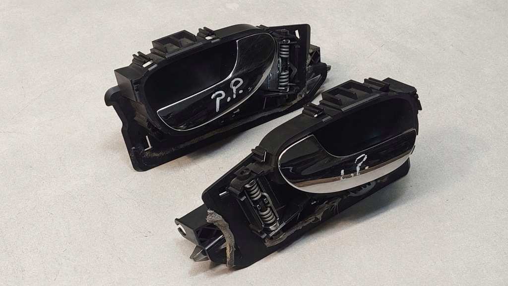 фото №8, Ручка внутренняя левая правая перед peugeot 307