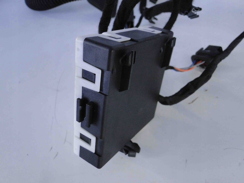 фото №8, Mercedes c klasa 205 электропроводка жгут w дверь