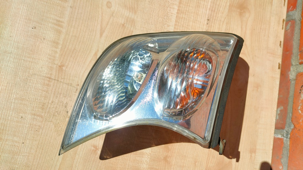 фото №7, Nissan patrol gu5 05r y61 поворотник правый